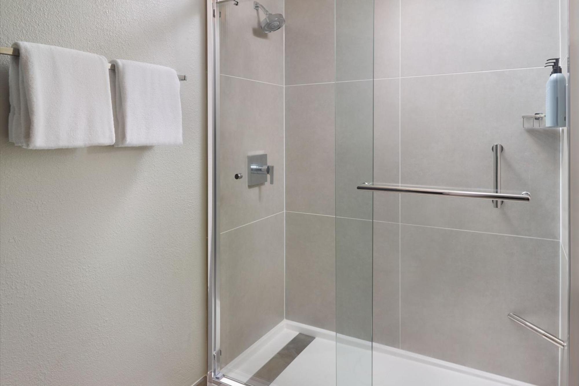 Courtyard By Marriott Executive Park/emory Hotel Druid Hills