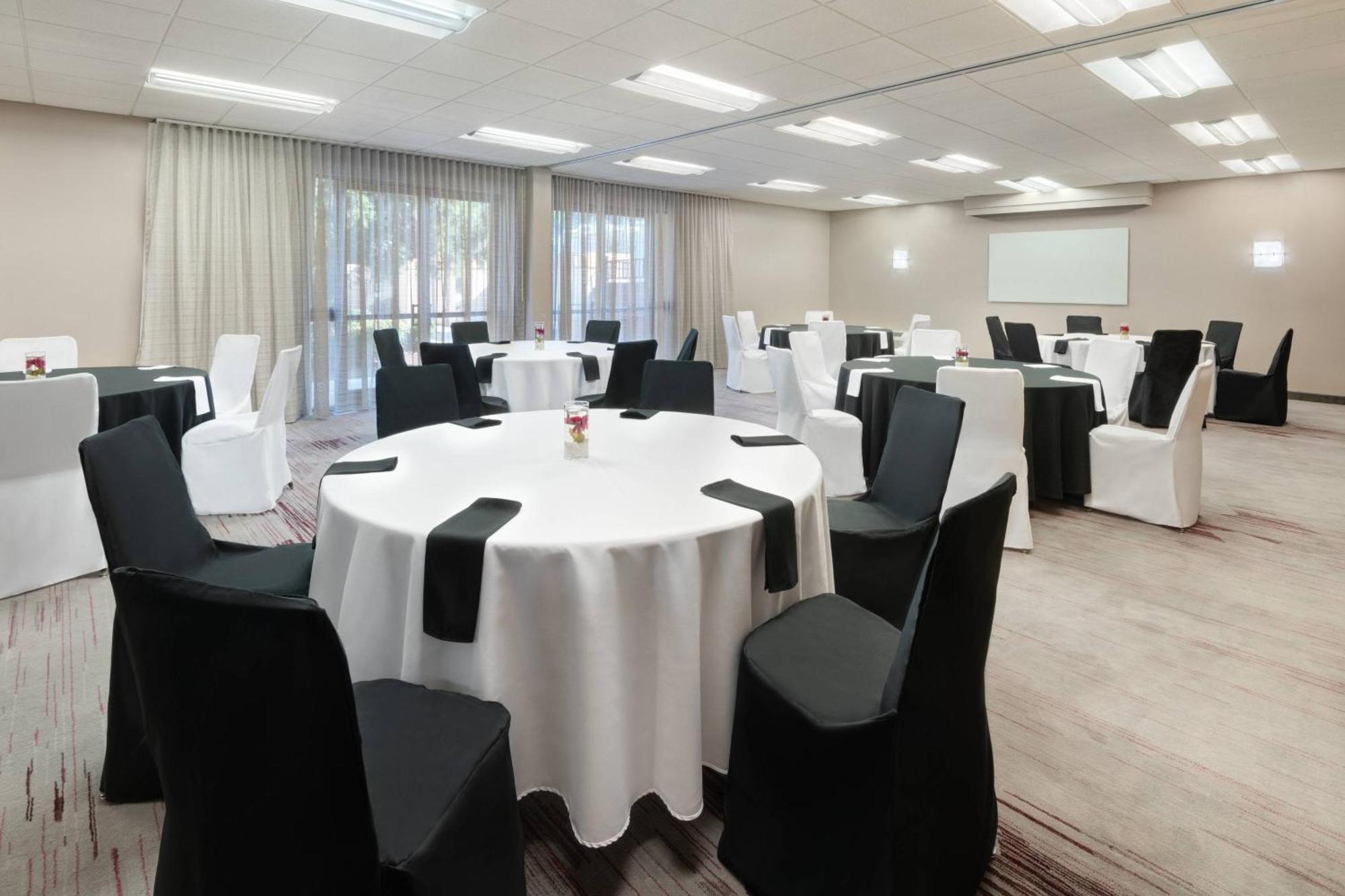 Courtyard By Marriott Executive Park/emory Druid Hills