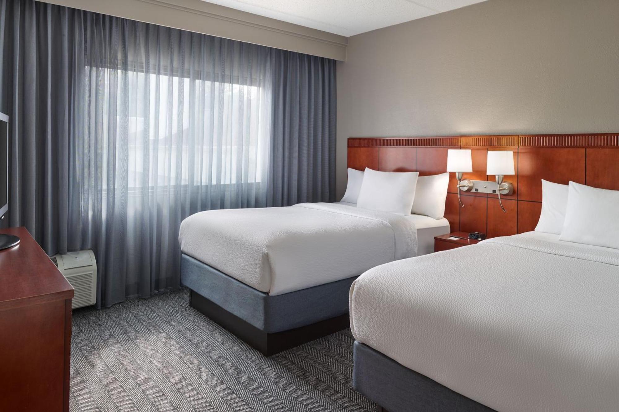 Courtyard By Marriott Executive Park/emory Hotel